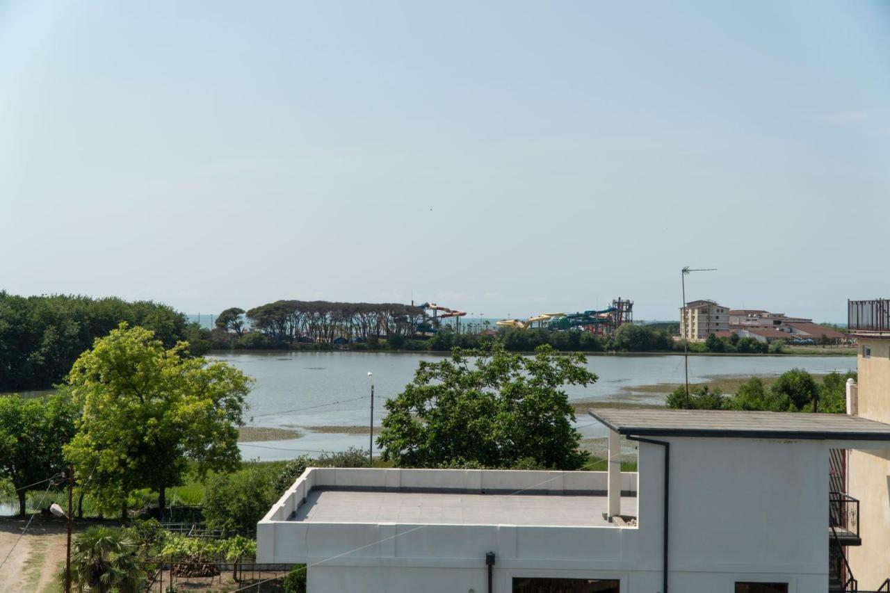 Twins Hotel Anaklia Ngoại thất bức ảnh