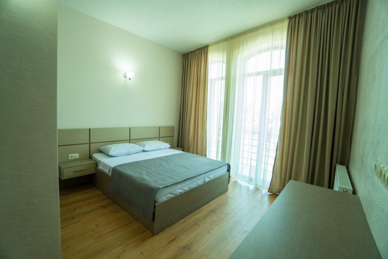 Twins Hotel Anaklia Ngoại thất bức ảnh